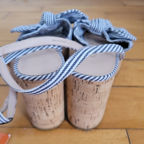 Kate Spade Blue Striped Women's Platform Sandals - Picture 5 of 7